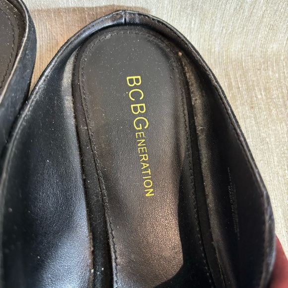 BCBGENERATION Sz 8B Nessa Micro Suede Satin Bow Knot Pointy Toe Slip On Mules - Picture 4 of 10